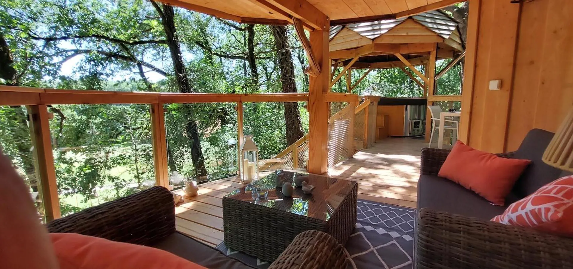 Les Cottages De Sarrant 0*,
